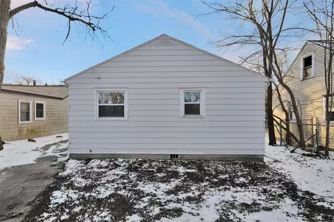 4927 Starr, Lansing, MI 48910 photo 7