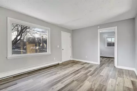 4927 Starr, Lansing, MI 48910 photo 9