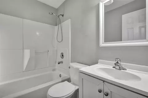 4927 Starr, Lansing, MI 48910 photo 14