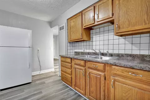 4927 Starr, Lansing, MI 48910 photo 19