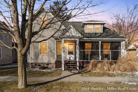211 N Queen, Nashville, MI 49073