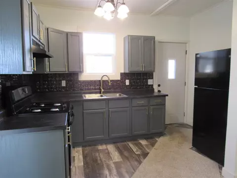 Kitchen - 226 Pleasant, Mendon, MI 49072 photo 2 of 2