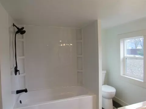 Bath - 226 Pleasant, Mendon, MI 49072 photo 2 of 3
