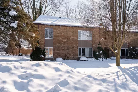 465 Barkwood #27, Grand Rapids, MI 49534