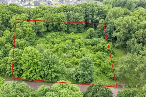 22987 Clarkshire, South Lyon, MI 48178