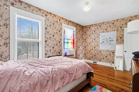 Bedroom - 222 N Eagle, Marshall, MI 49068 photo 6 of 6