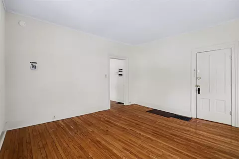 Living - 222 N Eagle, Marshall, MI 49068 photo 4 of 6