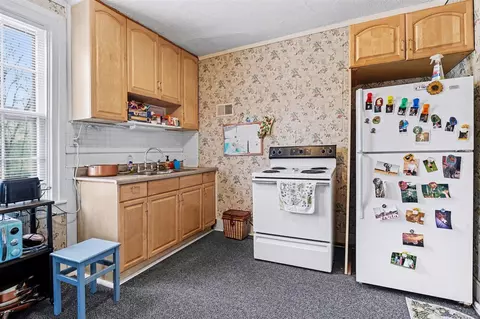 Kitchen - 222 N Eagle, Marshall, MI 49068 photo 3 of 4