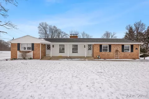 2145 Bauer, Jenison, MI 49428
