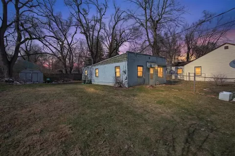 Exterior - 310 21st, Jackson, MI 49203 photo 6 of 8