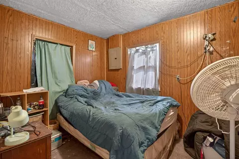 Bedroom - 310 21st, Jackson, MI 49203 photo 1 of 1