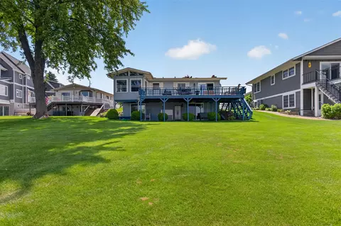 106 Hilltop, Brooklyn, MI 49230