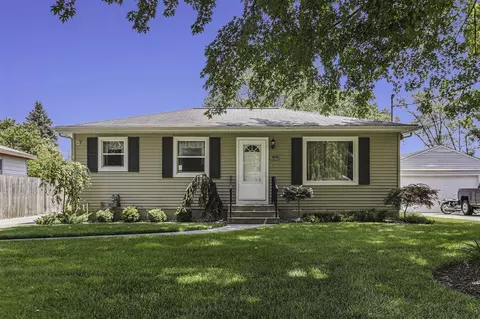 3848 Groveland, Wyoming, MI 49519