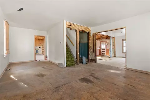 404 Park, Plainwell, MI 49080 photo 9