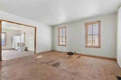 404 Park, Plainwell, MI 49080 photo 10