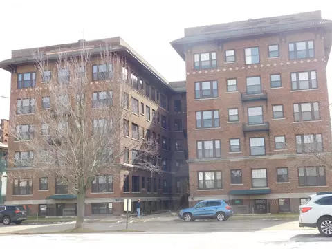 471 W South #38.....106, Kalamazoo, MI 49007