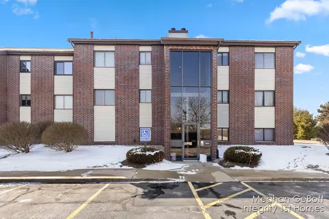 3280 Devonwood #6, Grand Rapids, MI 49525