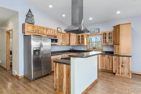 1034 Thompson, Stanton, MI 48888 photo 6
