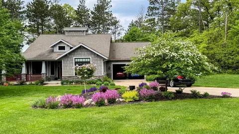 12294 Cranes, Richland, MI 49083