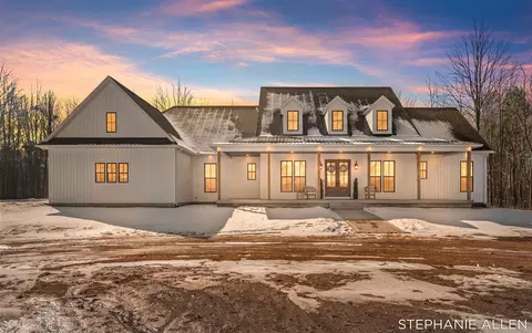 5467 Cline, Fruitport, MI 49415