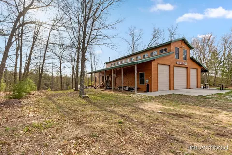1591 W Fruitvale, Montague, MI 49437