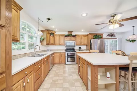 9155 Ivanhoe, Onekama, MI 49675 photo 18