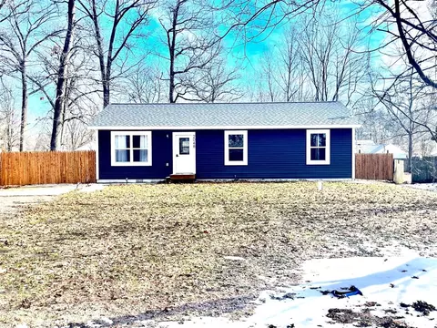 2048 Center, Muskegon, MI 49442