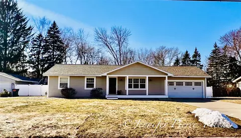 7439 Eastlane, Jenison, MI 49428