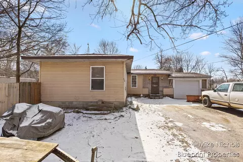 840 Gregg, Nashville, MI 49073