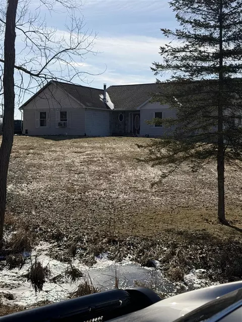 5232 Barryville, Nashville, MI 49073