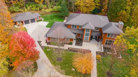 2323 Shelter Pointe, Kalamazoo, MI 49008
