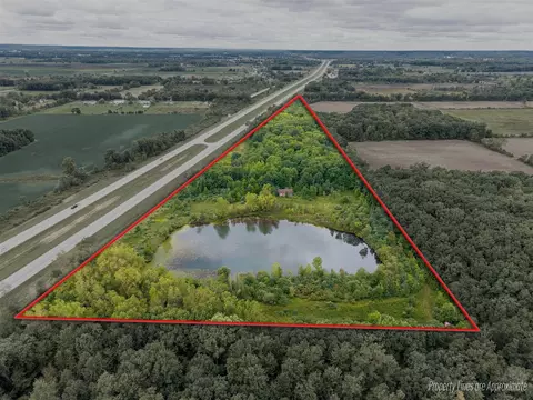 V/l 19a Wade, Capac, MI 48014