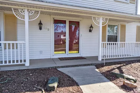 Exterior - 829 Thorntree, Jackson, MI 49203 photo 3 of 26