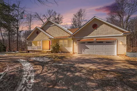 6425 Kottler, Holland, MI 49423