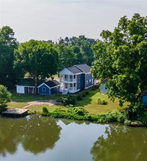 816 River, Three Rivers, MI 49093