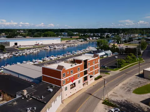 1221 Broad #3, Saint Joseph, MI 49085