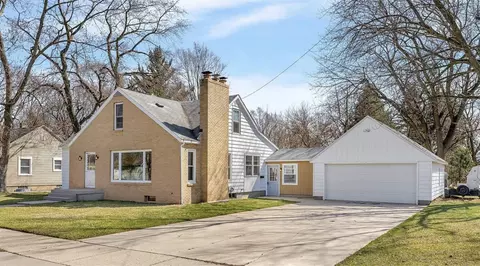 3516 Barker, Hudsonville, MI 49426