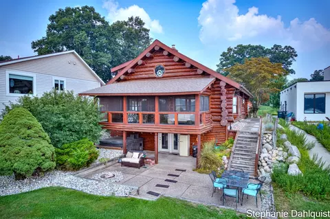 1601 Westwind, Muskegon, MI 49445