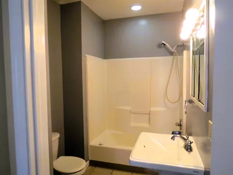 Bath - 1113 E South, Jackson, MI 49203 photo 1 of 2
