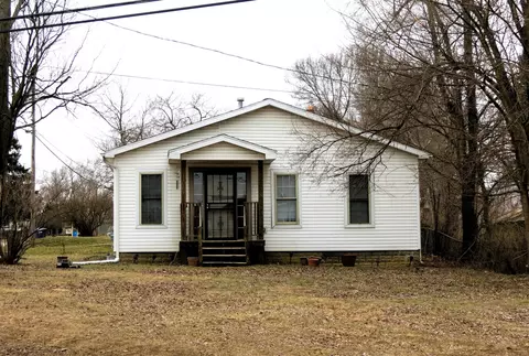 1113 E South, Jackson, MI 49203