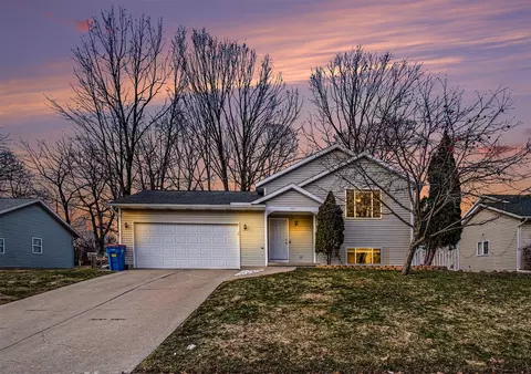 1547 Amberly, Grand Rapids, MI 49508