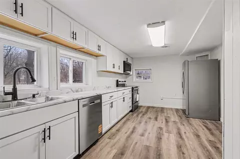 Kitchen - 17022 Hull, Constantine, MI 49042 photo 1 of 1