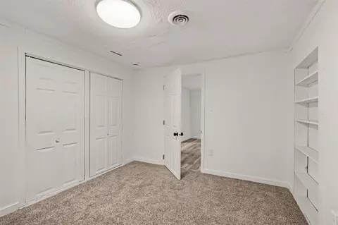 Bedroom - 17022 Hull, Constantine, MI 49042 photo 2 of 2
