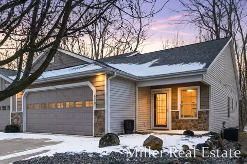 630 Riverwalk, Hastings, MI 49058