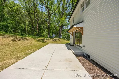 Exterior - 101 Carl, Ada, MI 49301 photo 9 of 10