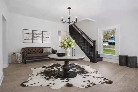 Entry Way - 101 Carl, Ada, MI 49301 photo 3 of 3