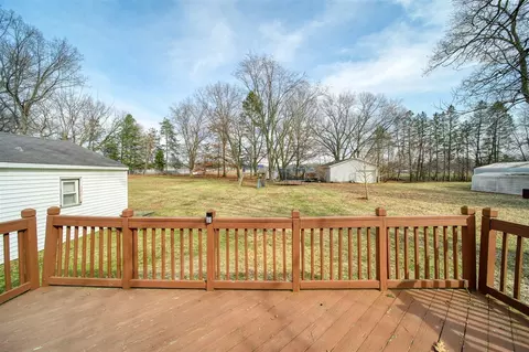Exterior - 211 Hackett, Jackson, MI 49202 photo 4 of 5