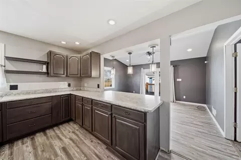 Entry Way - 211 Hackett, Jackson, MI 49202 photo 1 of 1