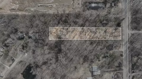 64 Th, Holland, MI 49423