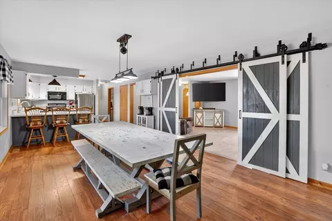Dining - 5454 Vrooman, Jackson, MI 49201 photo 1 of 1